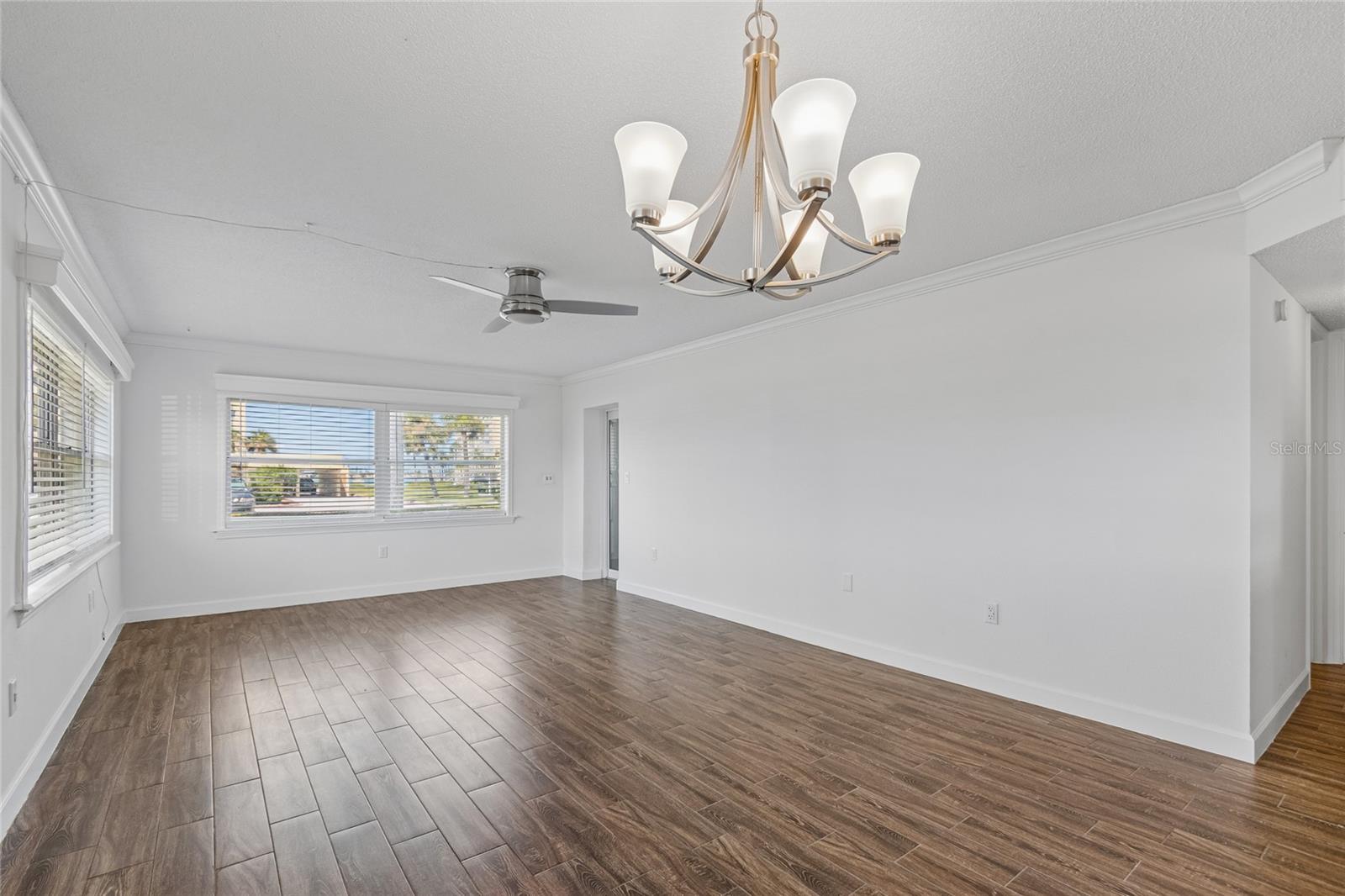 4575 COVE CIR #101 — photo 11