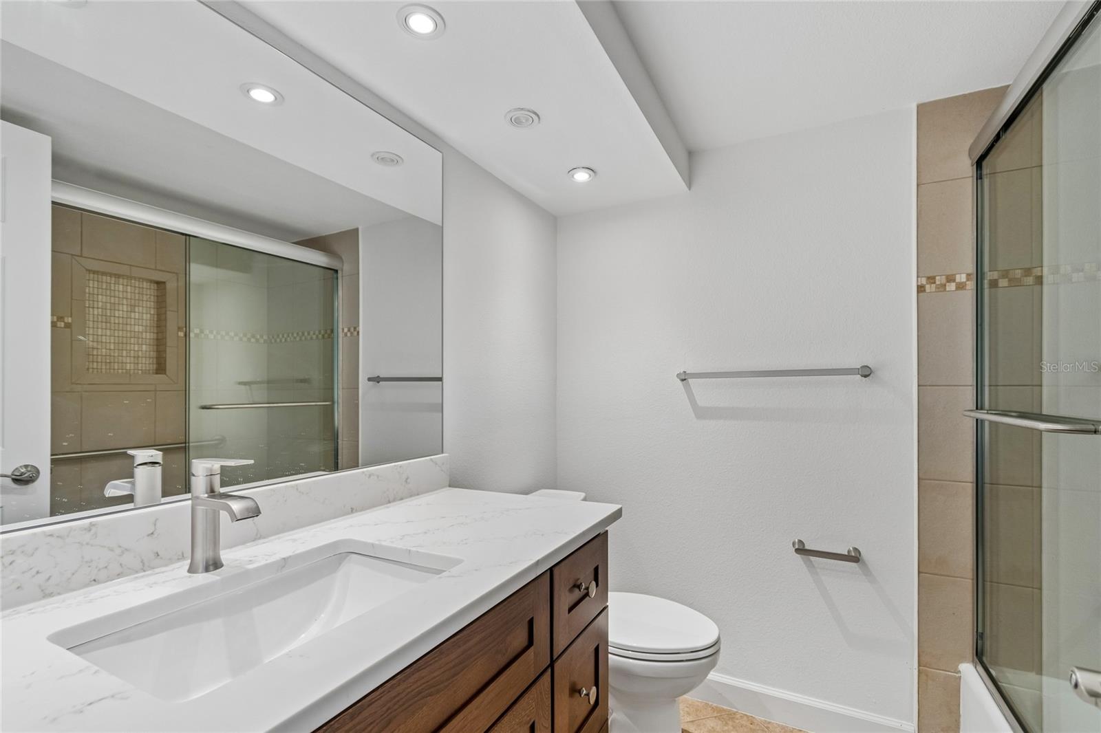 4575 COVE CIR #101 — photo 40