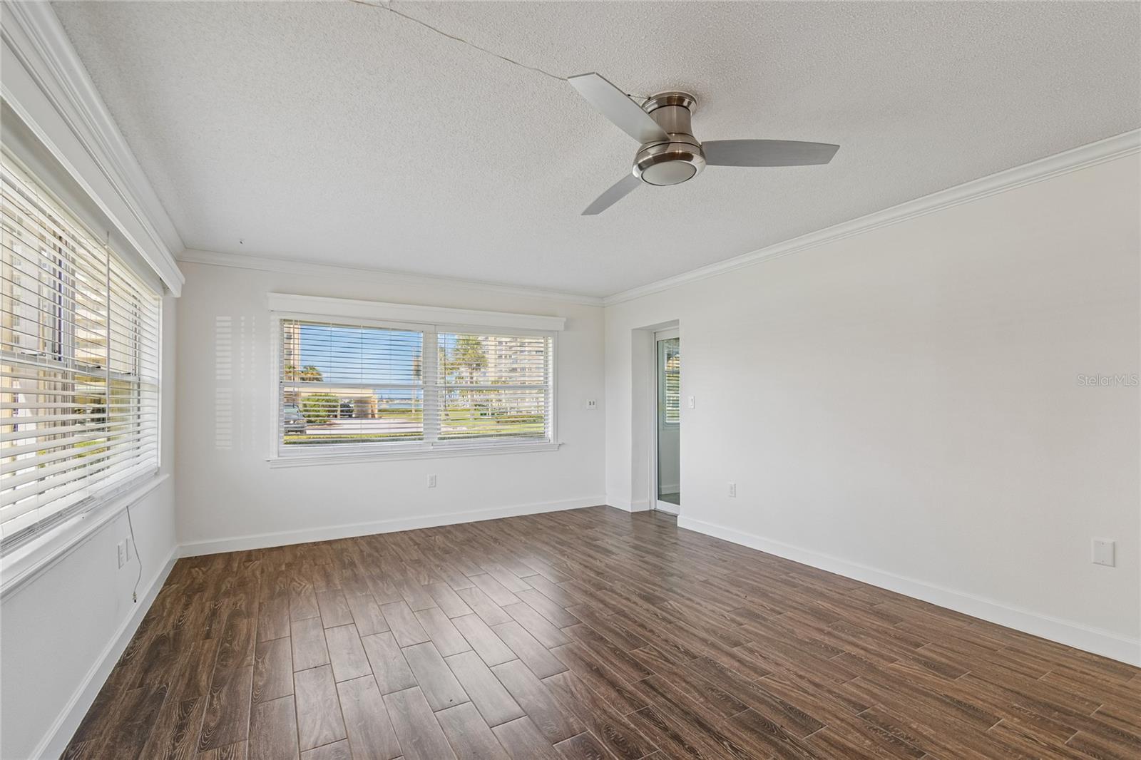 4575 COVE CIR #101 — photo 17