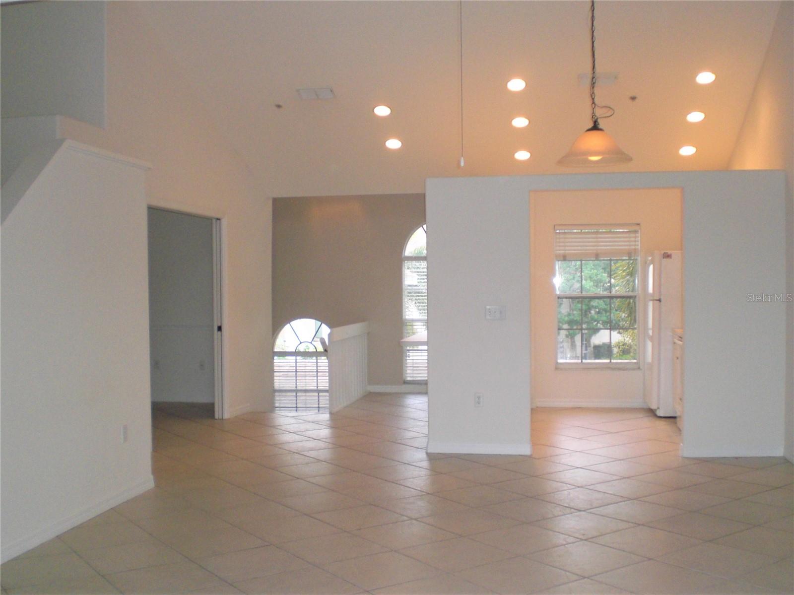 8370 WINGATE DR #726 — photo 2