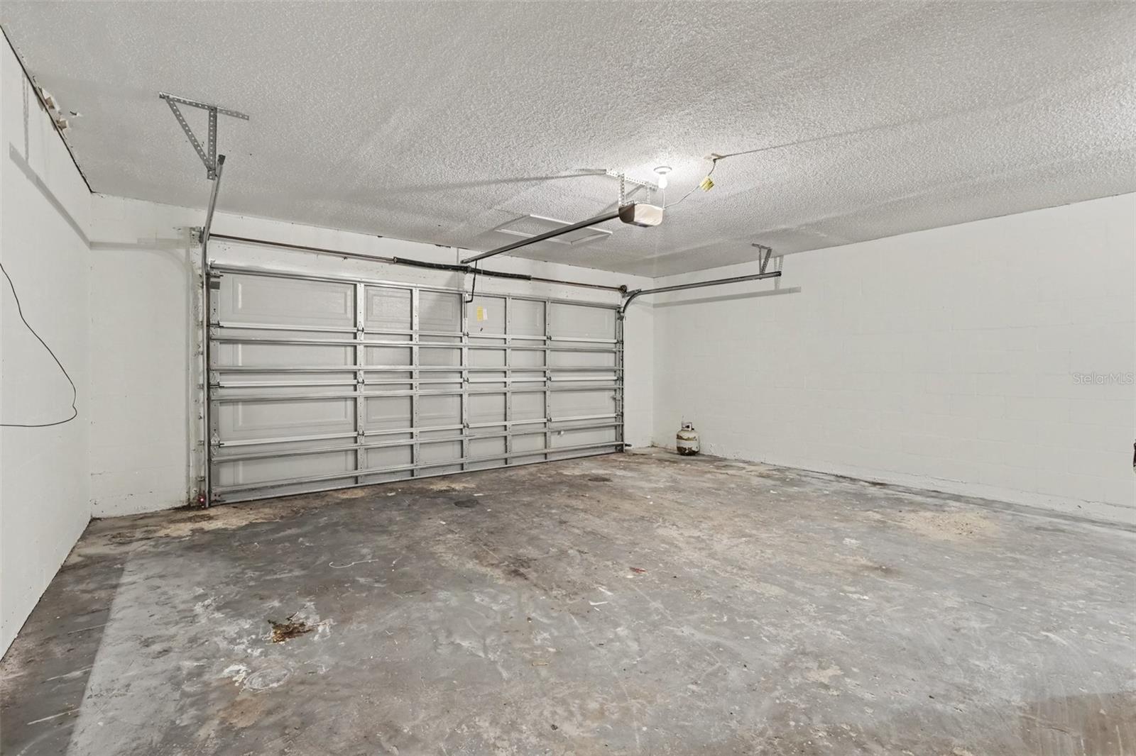 1916 HUDSON CT — photo 16