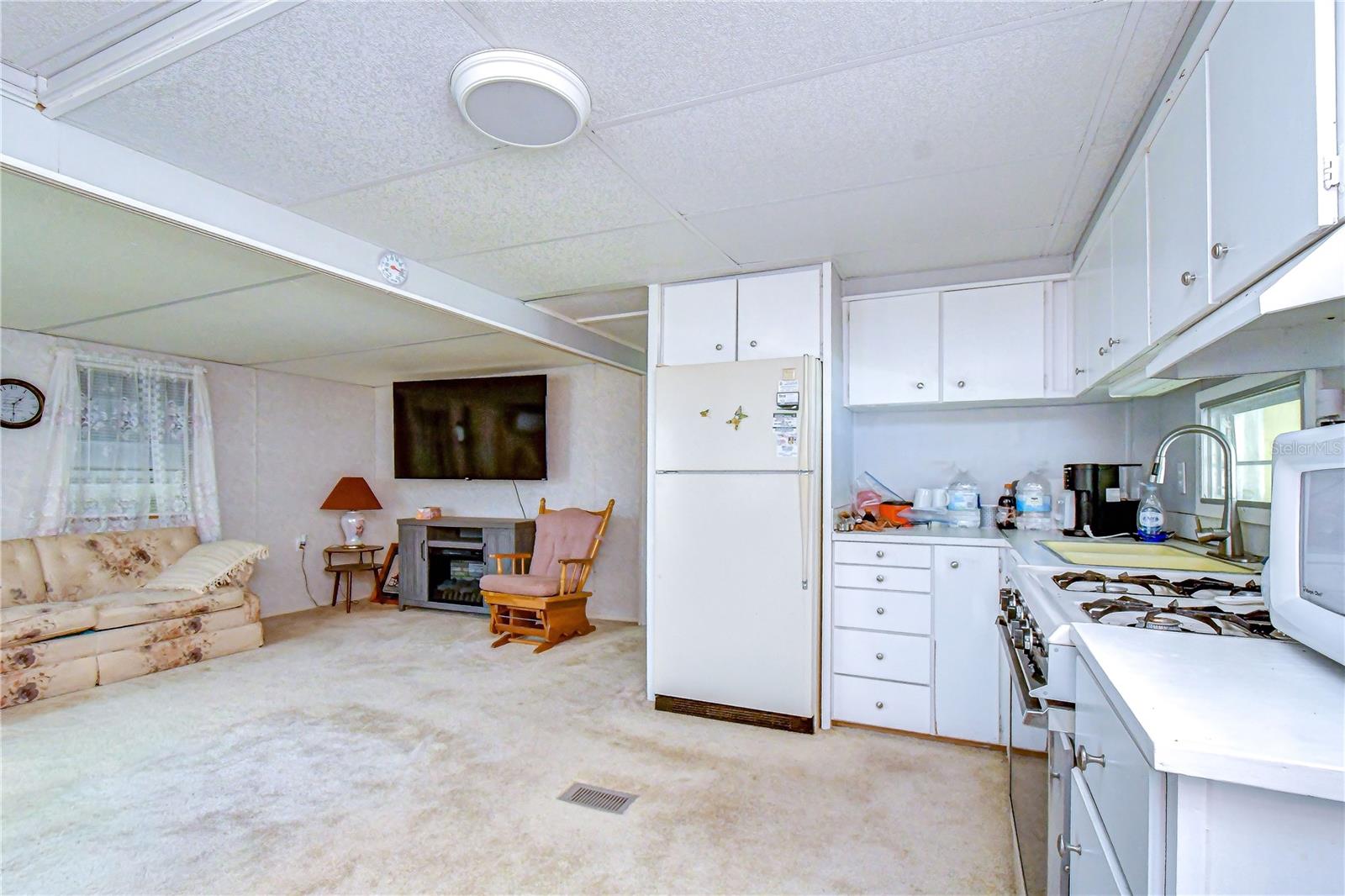 37344 HAMMOND DR — photo 23
