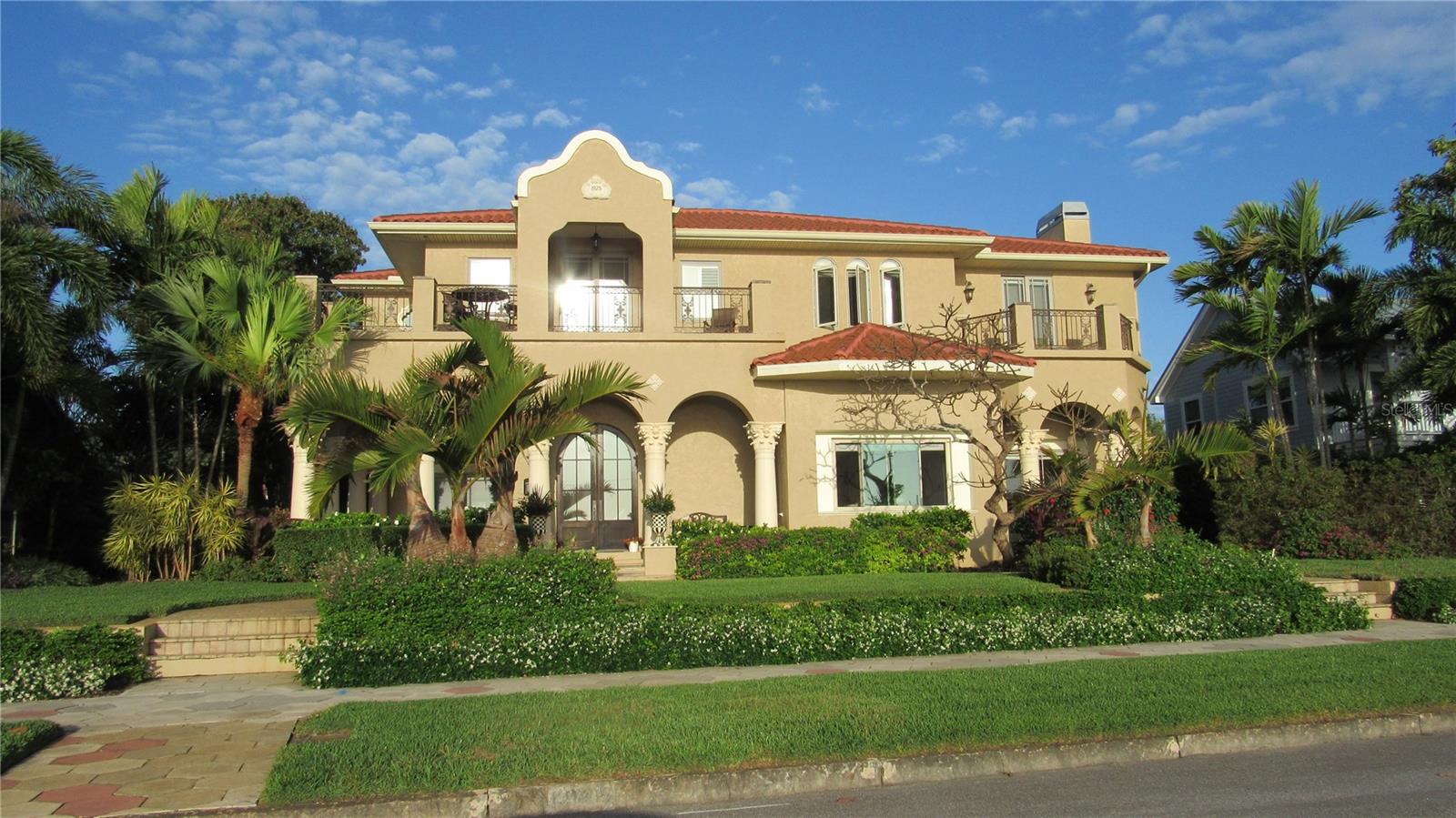 1817 BEACH DR SE — photo 15