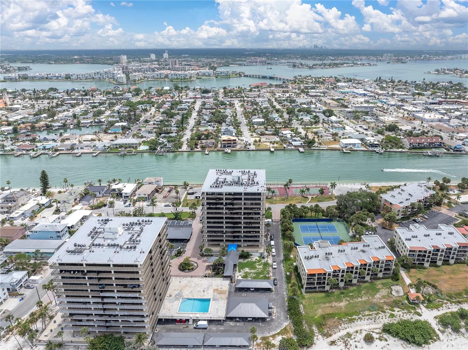 7600 BAYSHORE DR #701 — photo 32