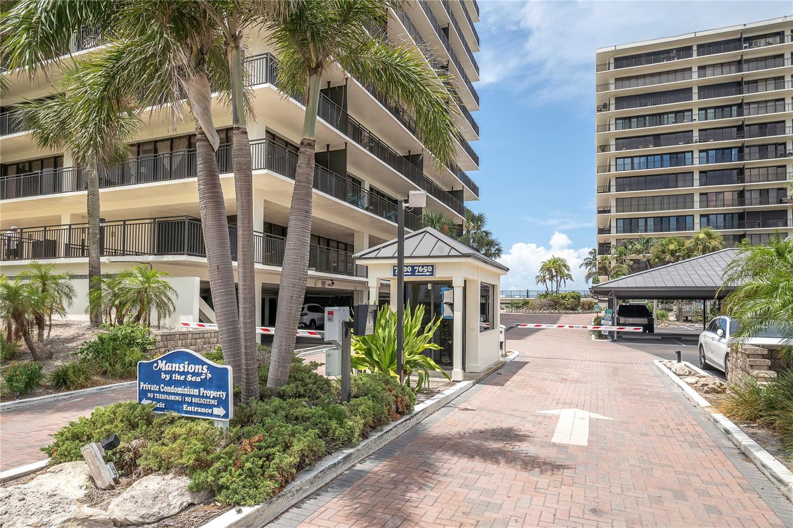 7600 BAYSHORE DR #701 — photo 2