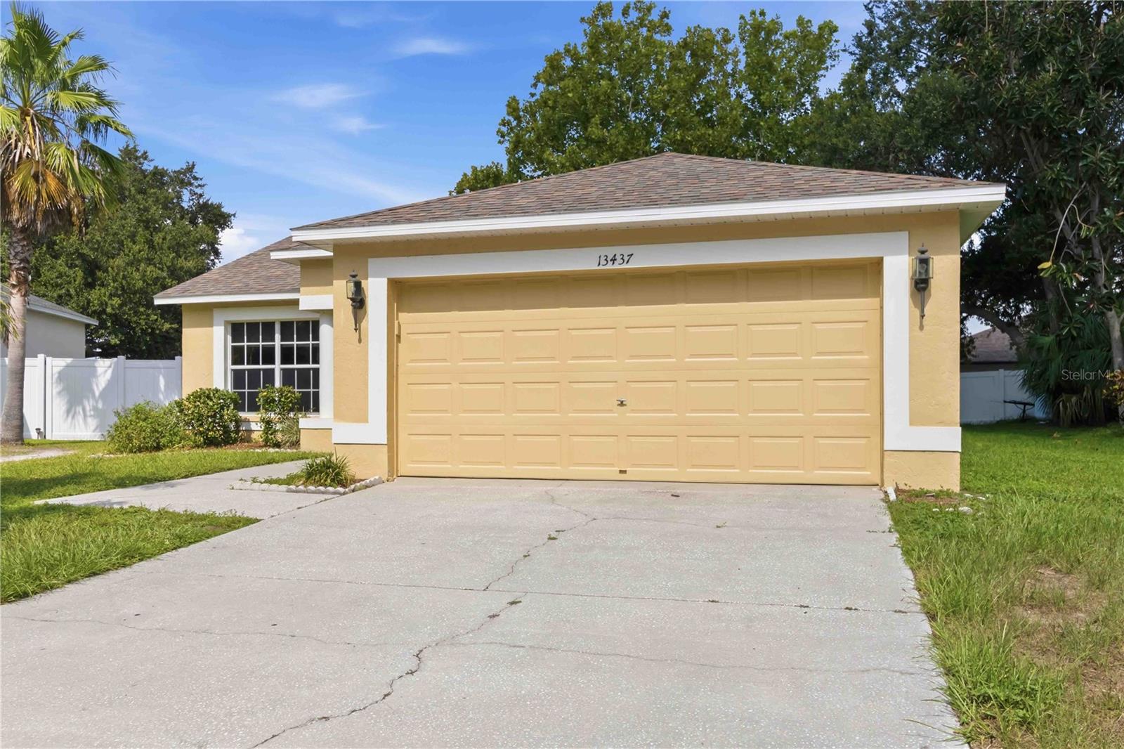 13437 BEECHBERRY DR — photo 32