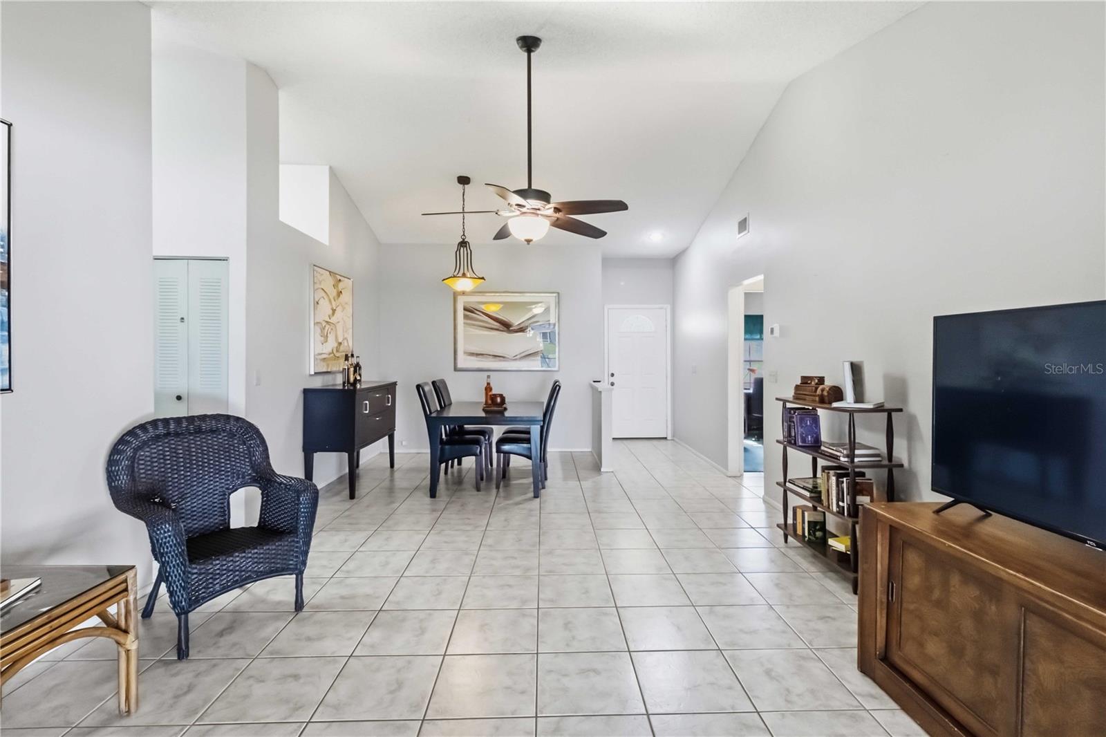 13437 BEECHBERRY DR — photo 4