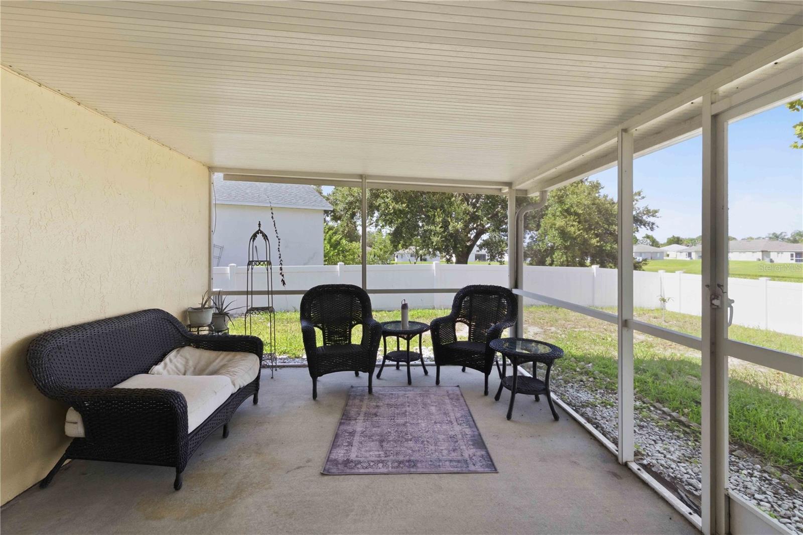 13437 BEECHBERRY DR — photo 24