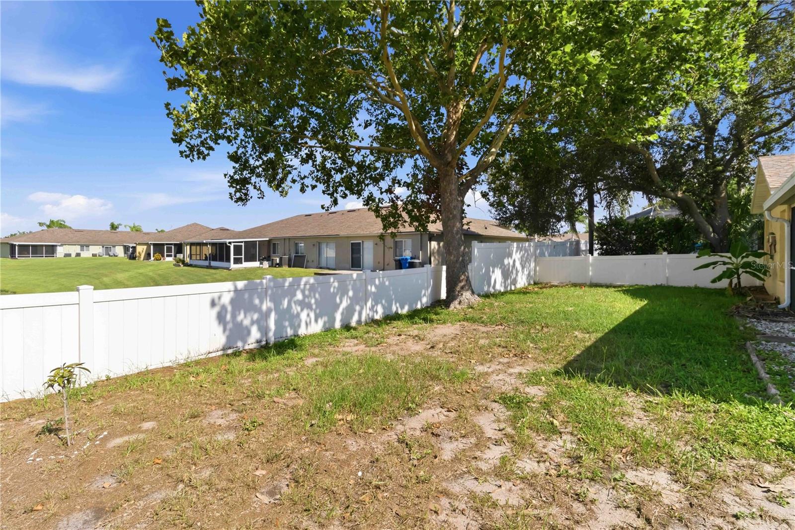 13437 BEECHBERRY DR — photo 31