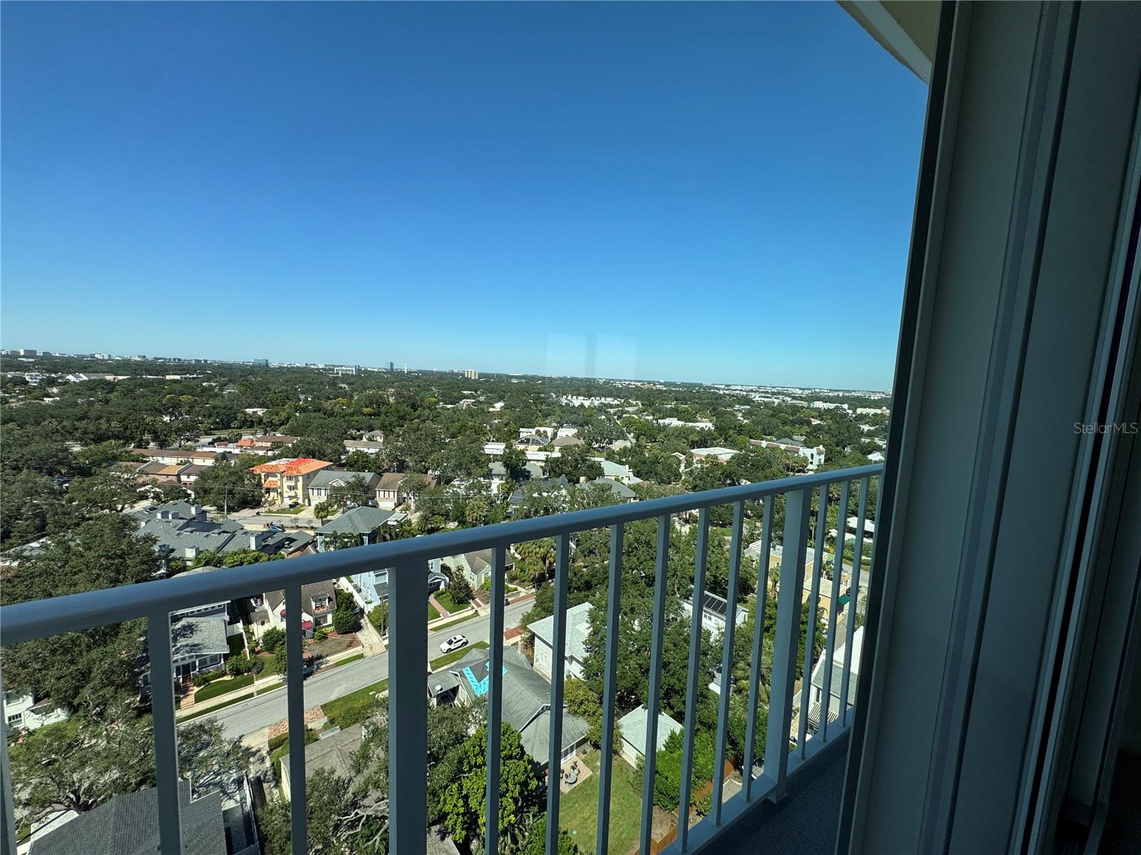 2611 BAYSHORE BLVD #1805 — photo 37