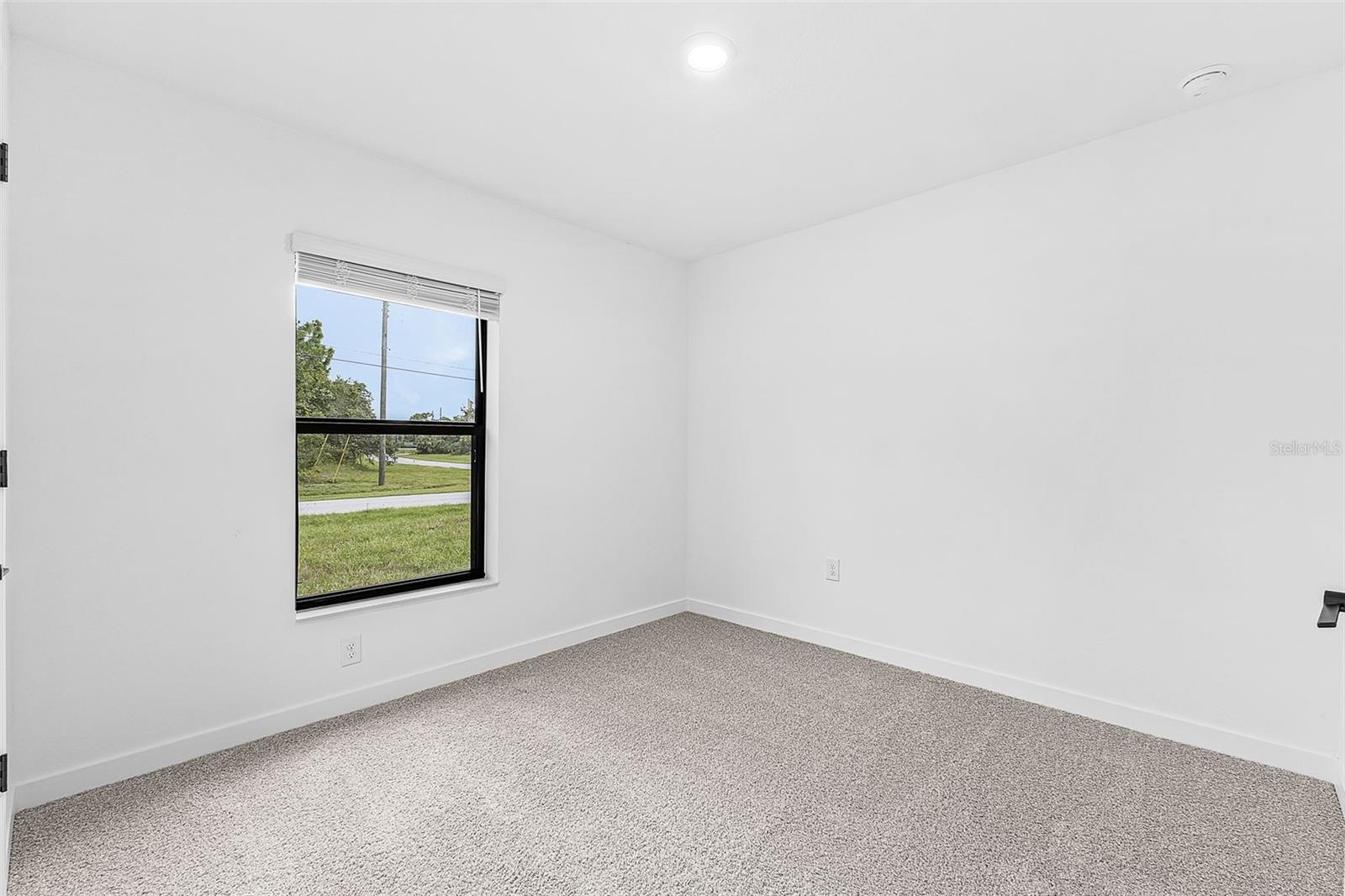 2874 TALLEYRAND AVE — photo 10