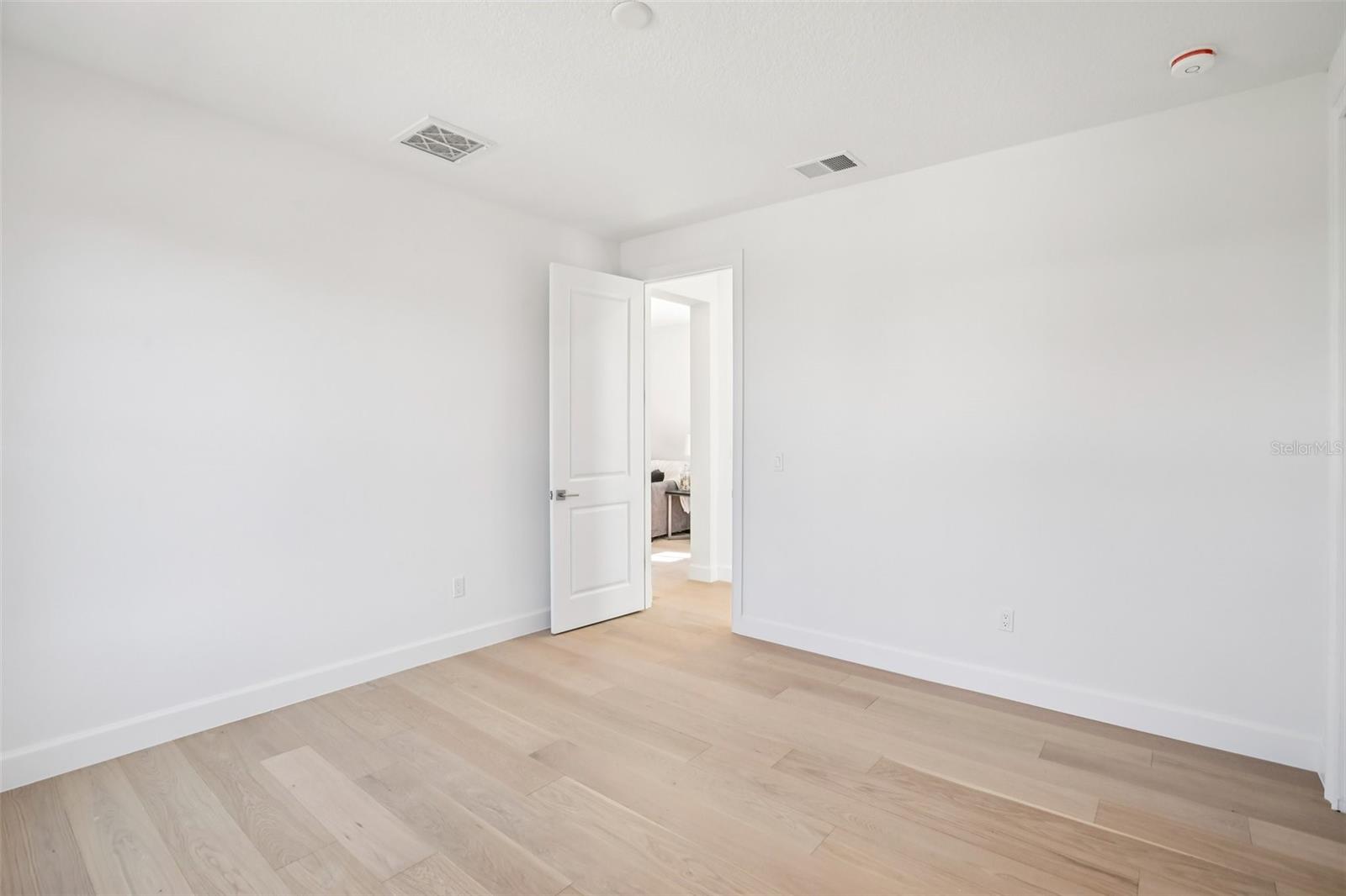 126 RICARDO WAY NE — photo 31