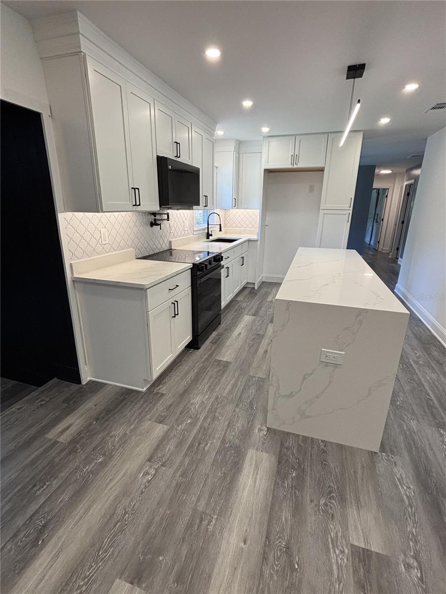 2911 WILLIAMS RD — photo 10