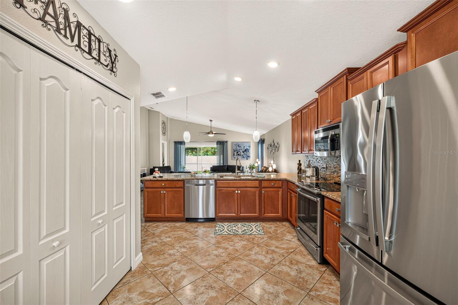 10114 IVES LOOP — photo 20