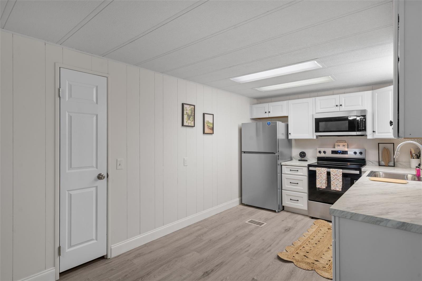 3450 OSAGE DR — photo 7
