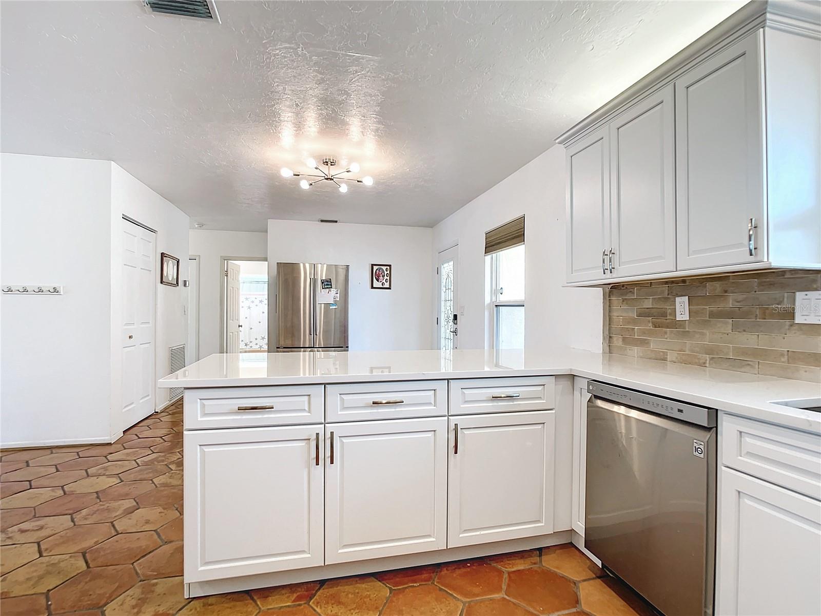 919 KEY WAY — photo 15