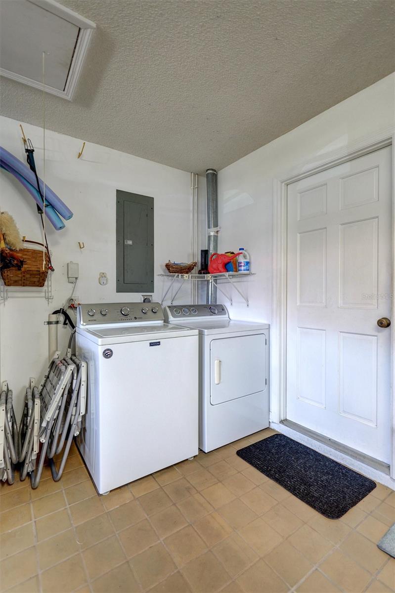 103 INLETS BLVD #103 — photo 32