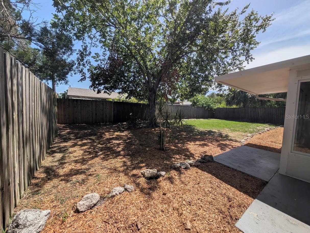 3902 W PAXTON AVE — photo 32