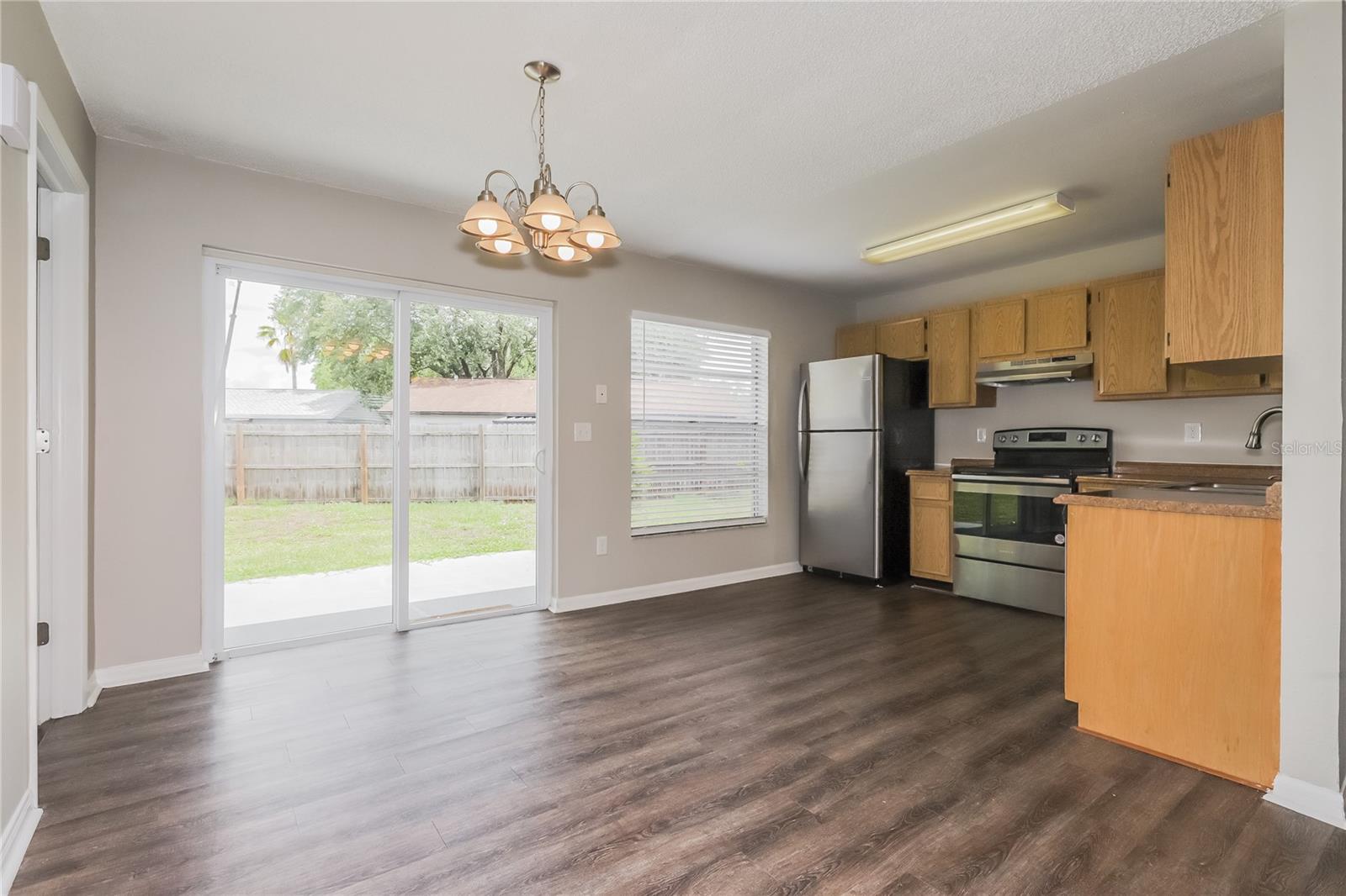 1002 PINEHAVEN CT — photo 4