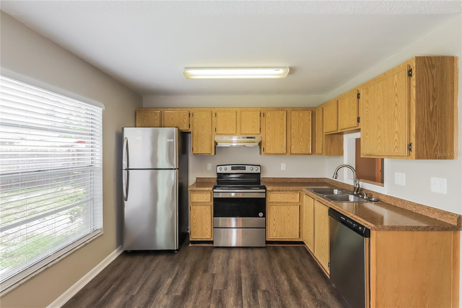 1002 PINEHAVEN CT — photo 5