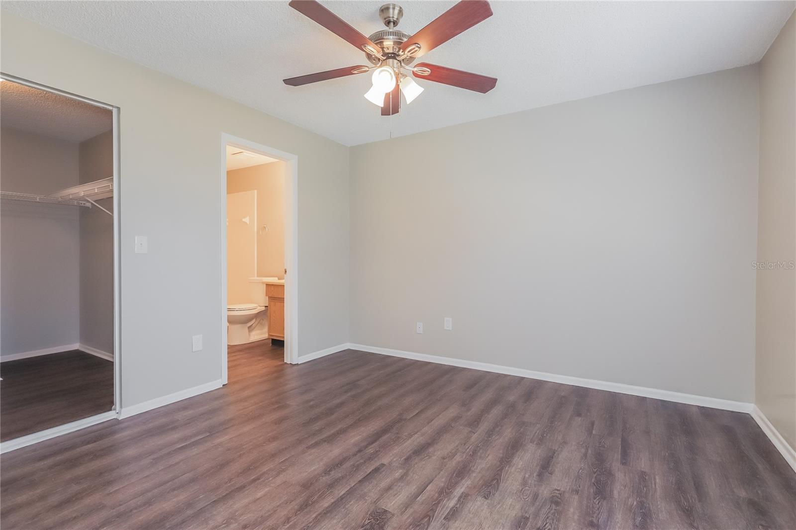 1002 PINEHAVEN CT — photo 10