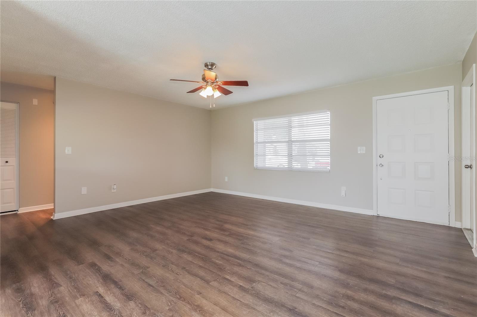 1002 PINEHAVEN CT — photo 2