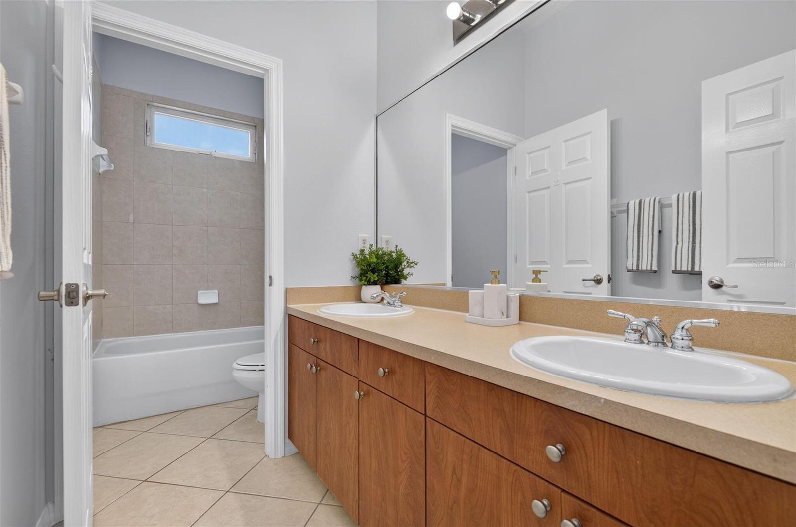 7327 BRIGHTWATERS CT — photo 31
