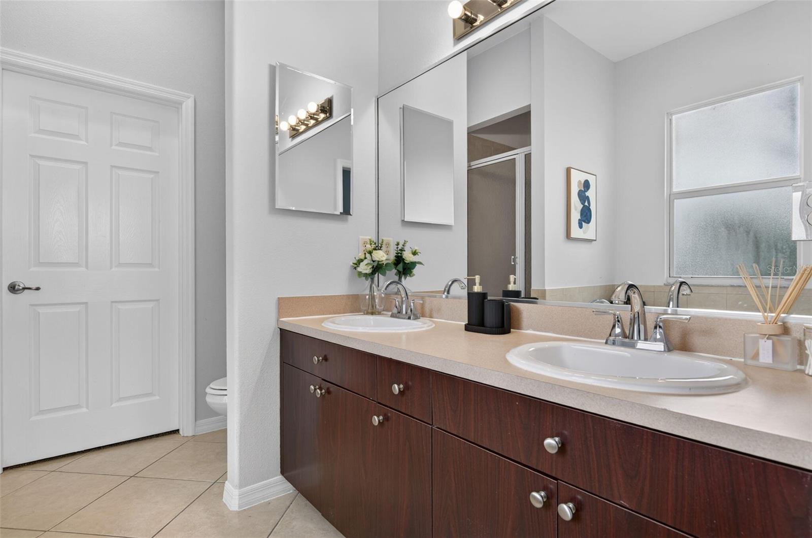 7327 BRIGHTWATERS CT — photo 24