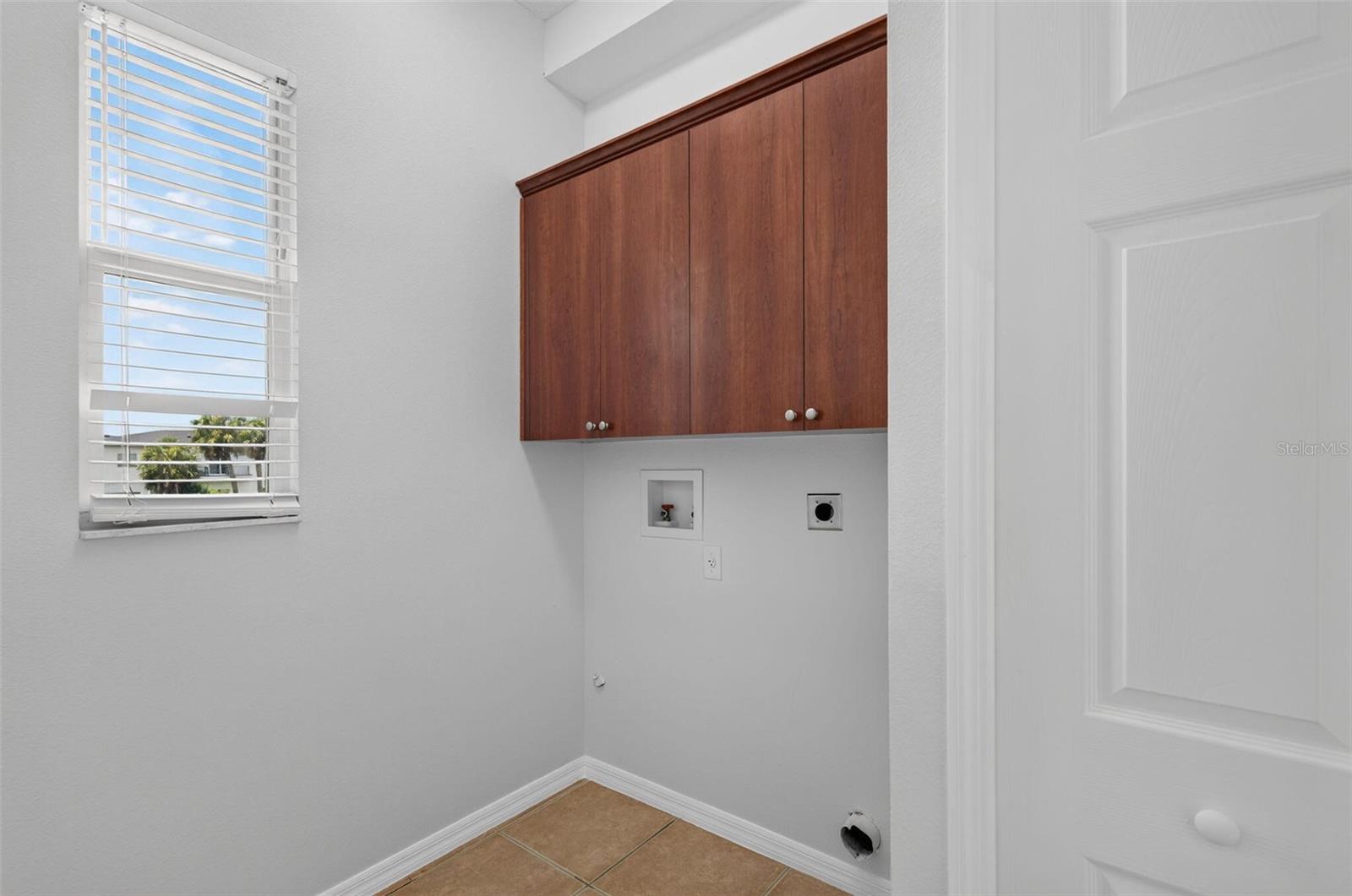 7327 BRIGHTWATERS CT — photo 19