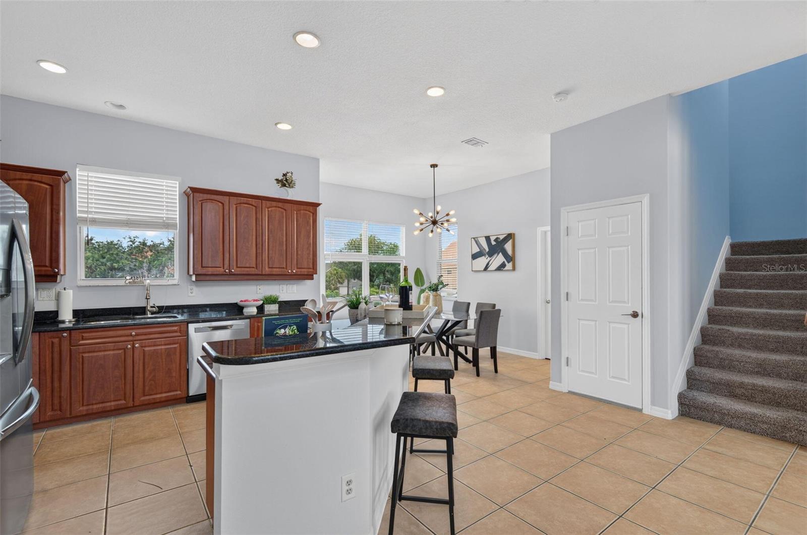 7327 BRIGHTWATERS CT — photo 10