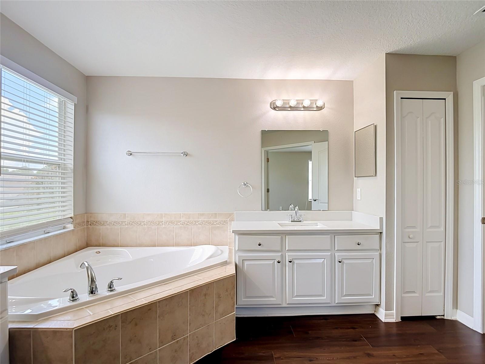 10739 EVENINGWOOD CT — photo 29