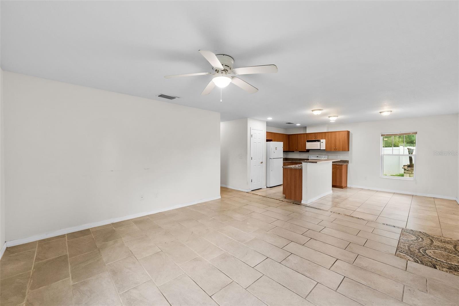 5451 MAC ARTHUR AVE — photo 3