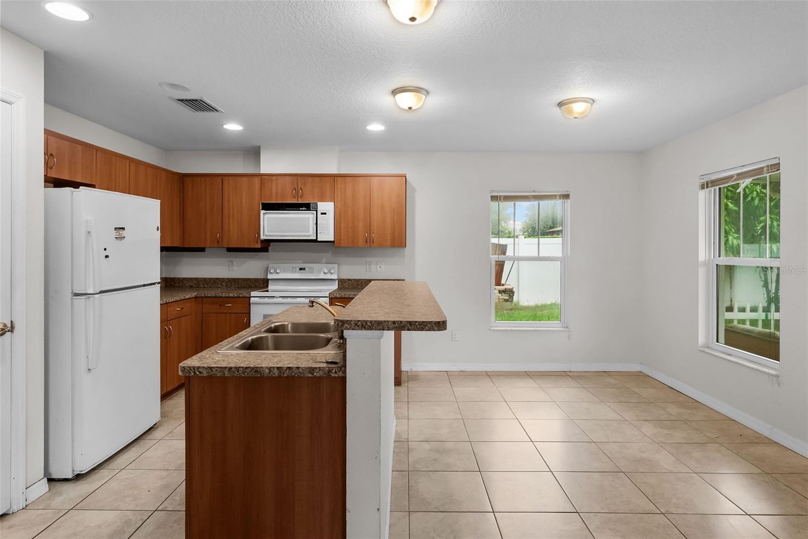 5451 MAC ARTHUR AVE — photo 6