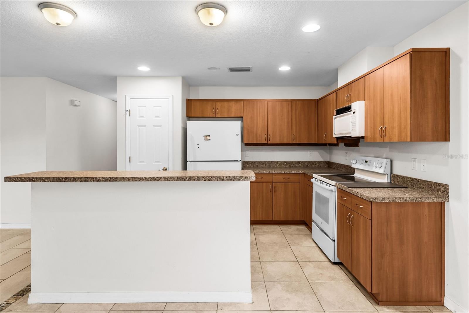 5451 MAC ARTHUR AVE — photo 9
