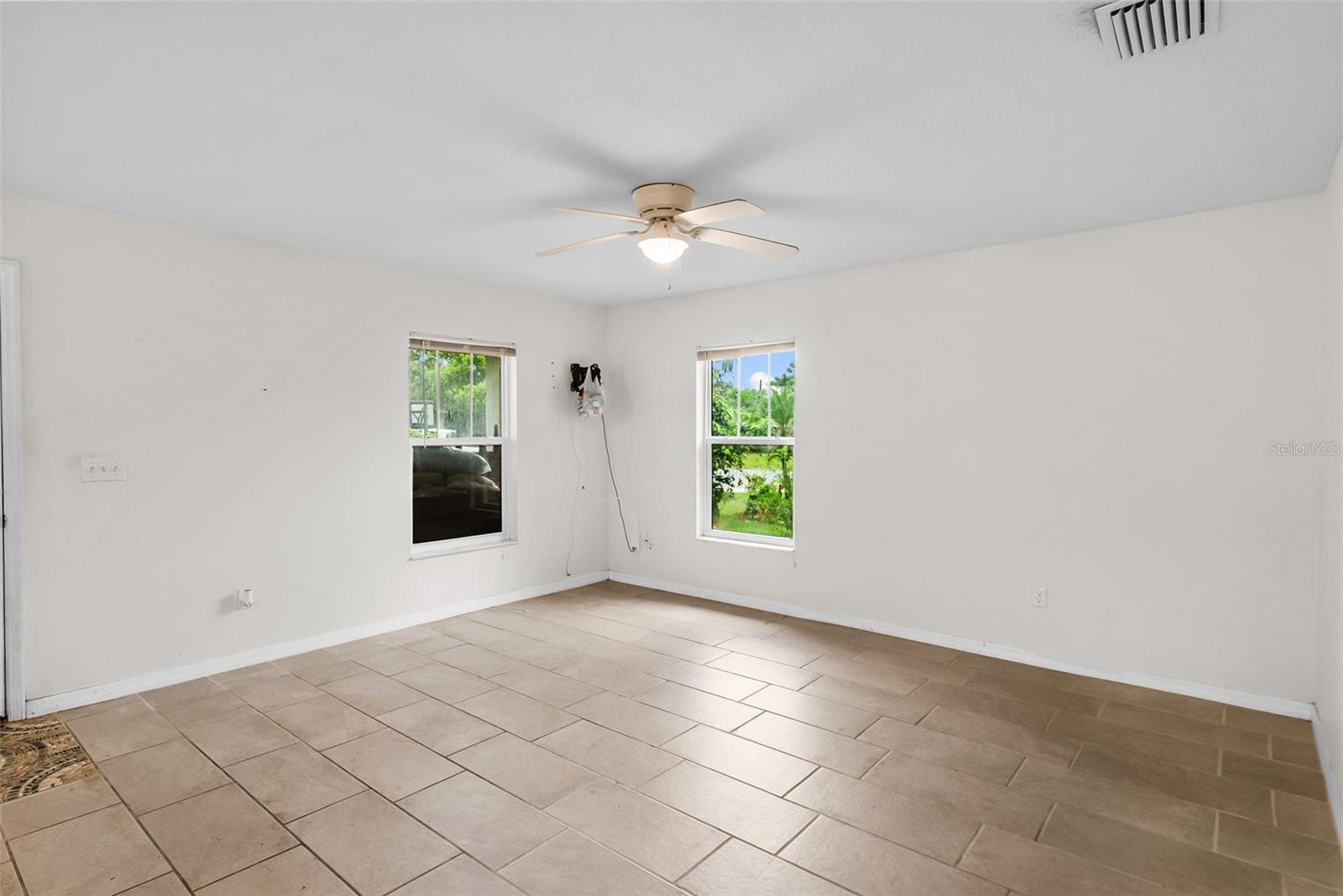5451 MAC ARTHUR AVE — photo 5
