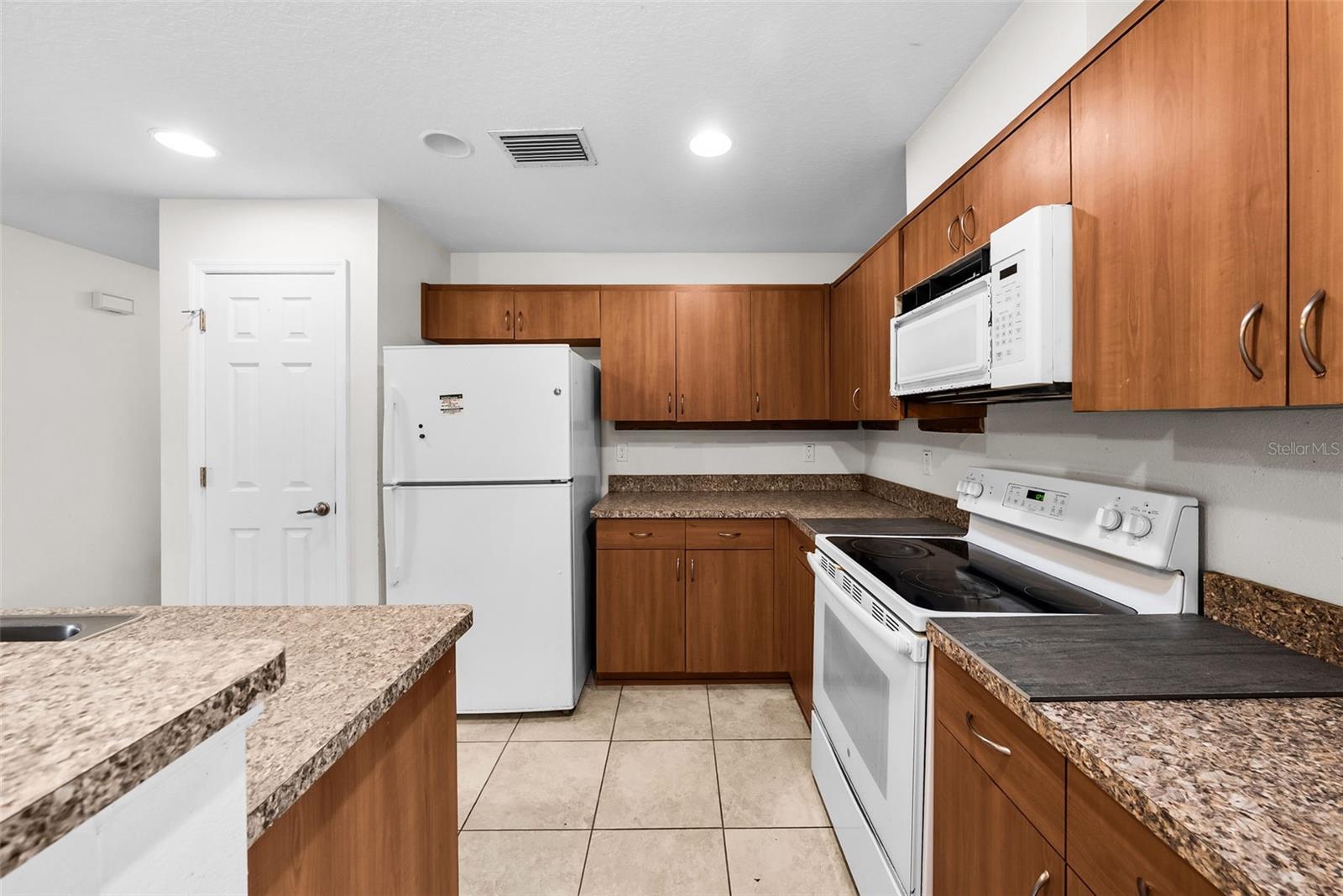 5451 MAC ARTHUR AVE — photo 11