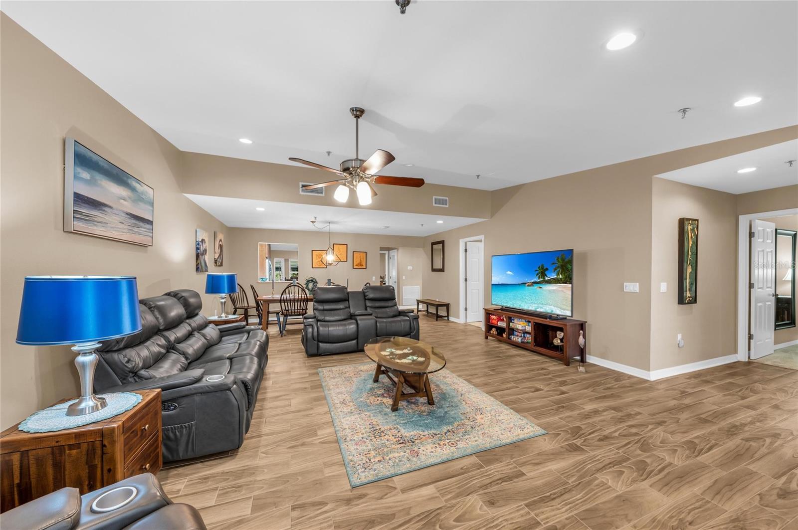 2350 HARBOUR OAKS DR — photo 7
