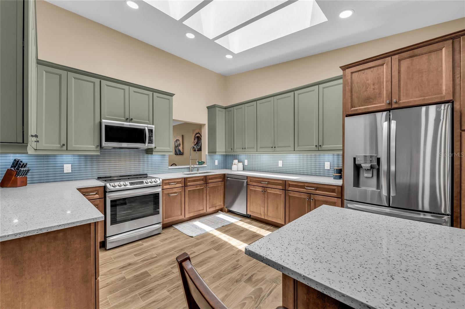 2350 HARBOUR OAKS DR — photo 16