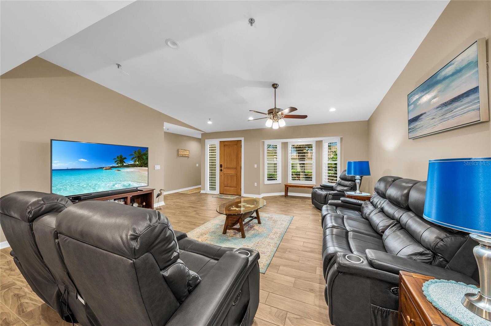 2350 HARBOUR OAKS DR — photo 8