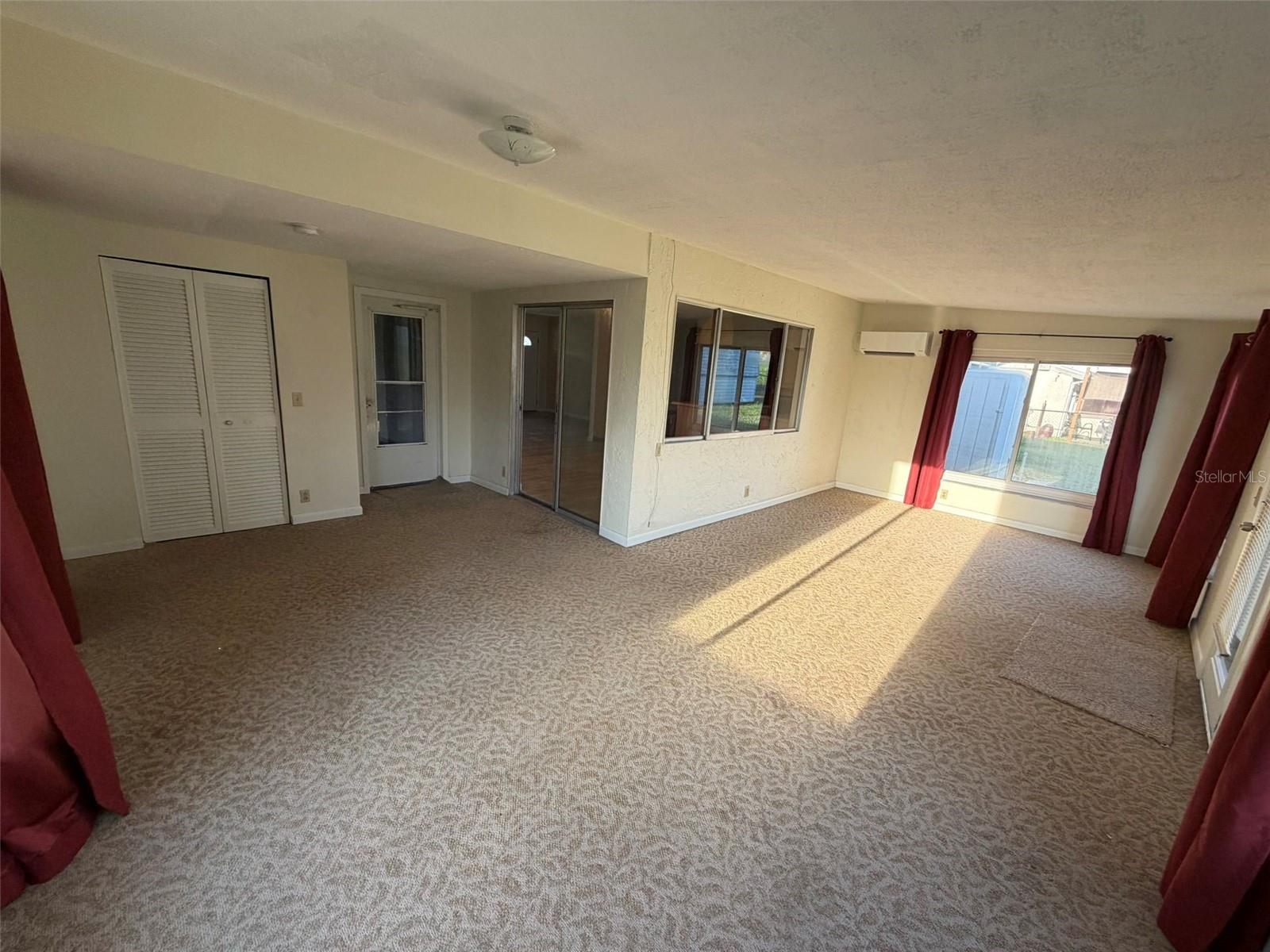 8228 SAN JACINTO AVE — photo 19