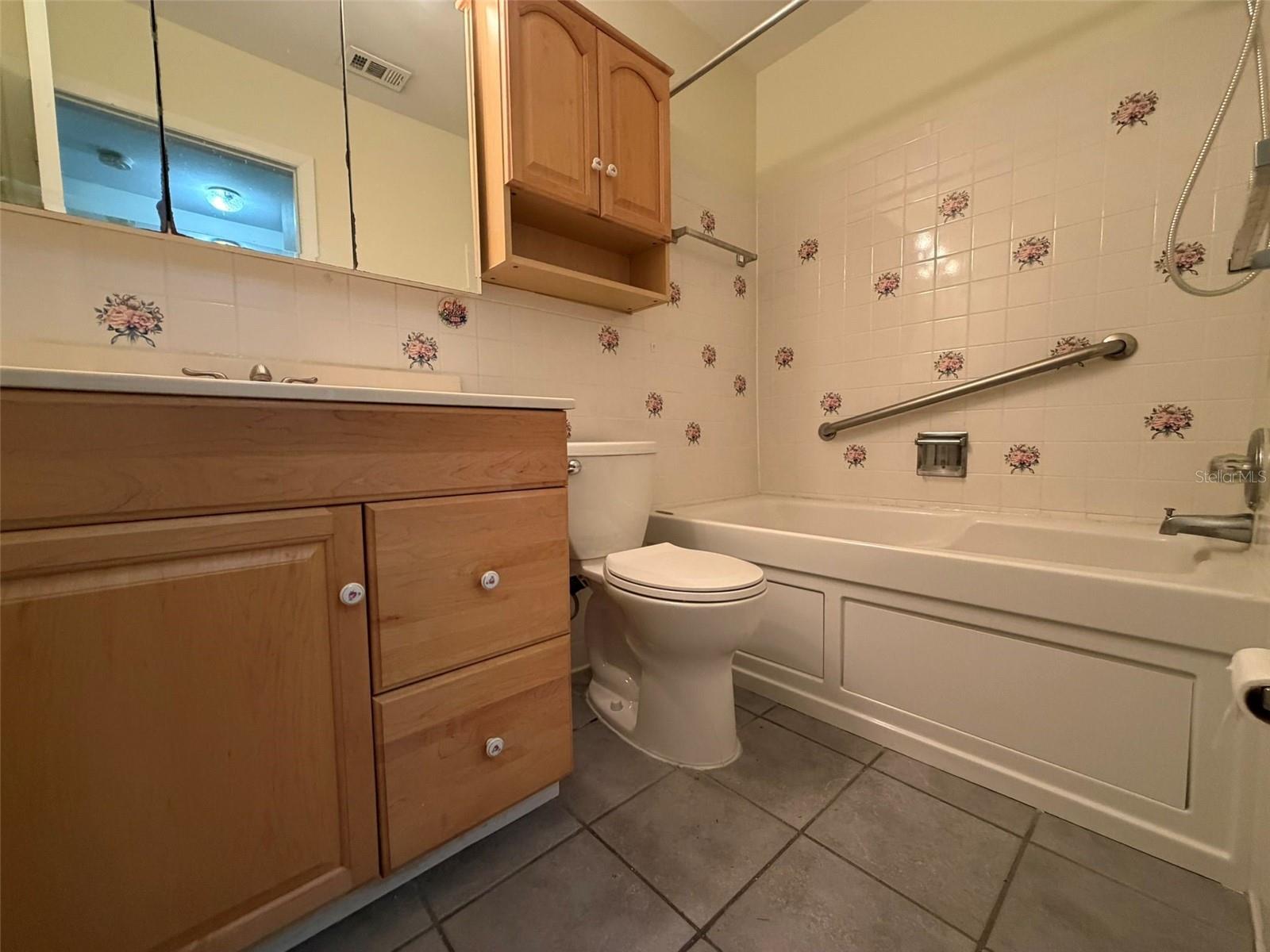 8228 SAN JACINTO AVE — photo 15