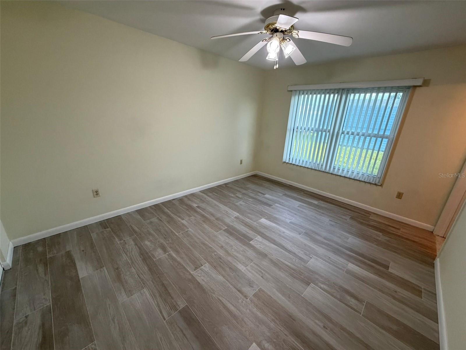 8228 SAN JACINTO AVE — photo 12