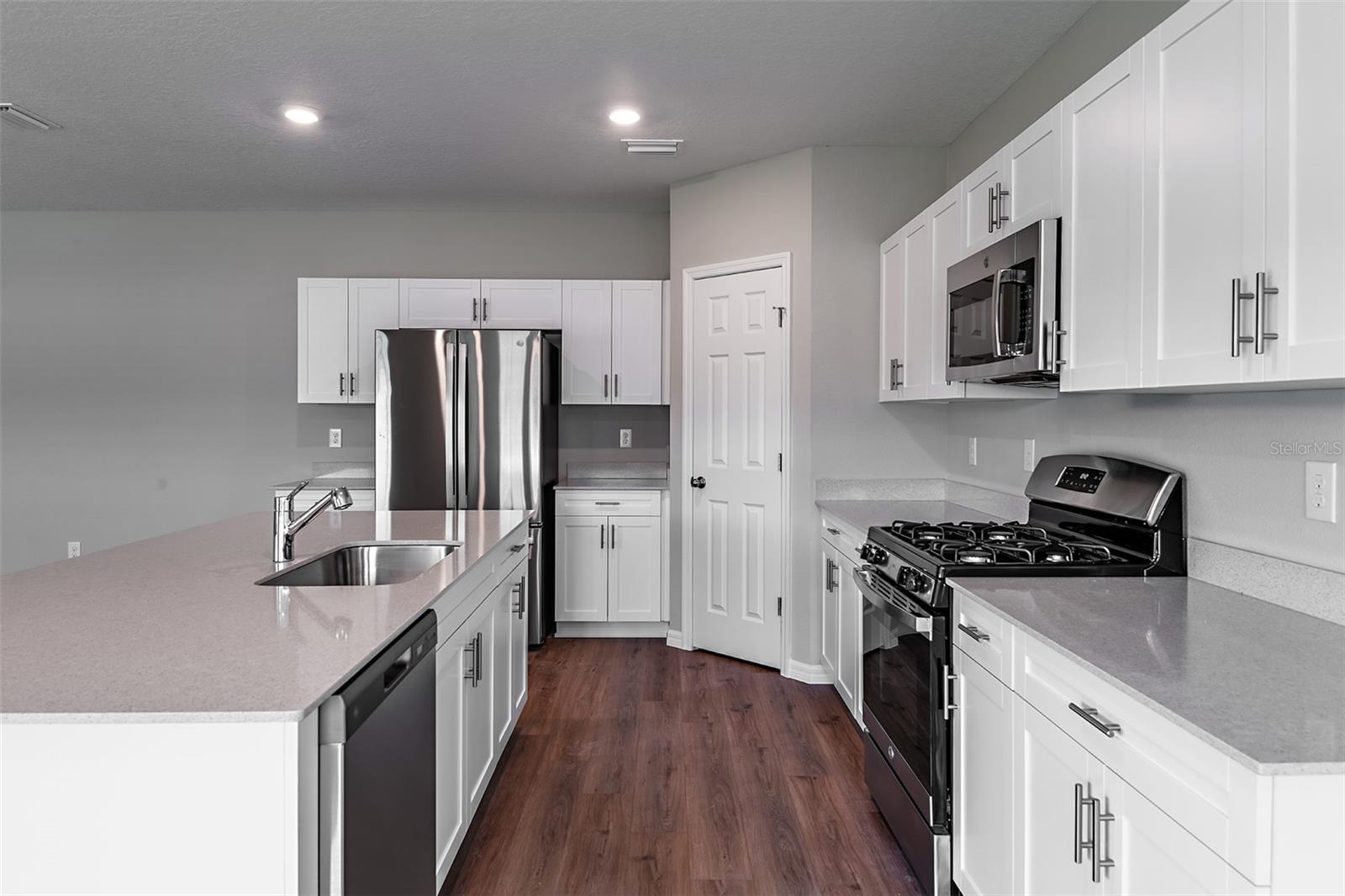 36613 SAGEMOOR DR — photo 9