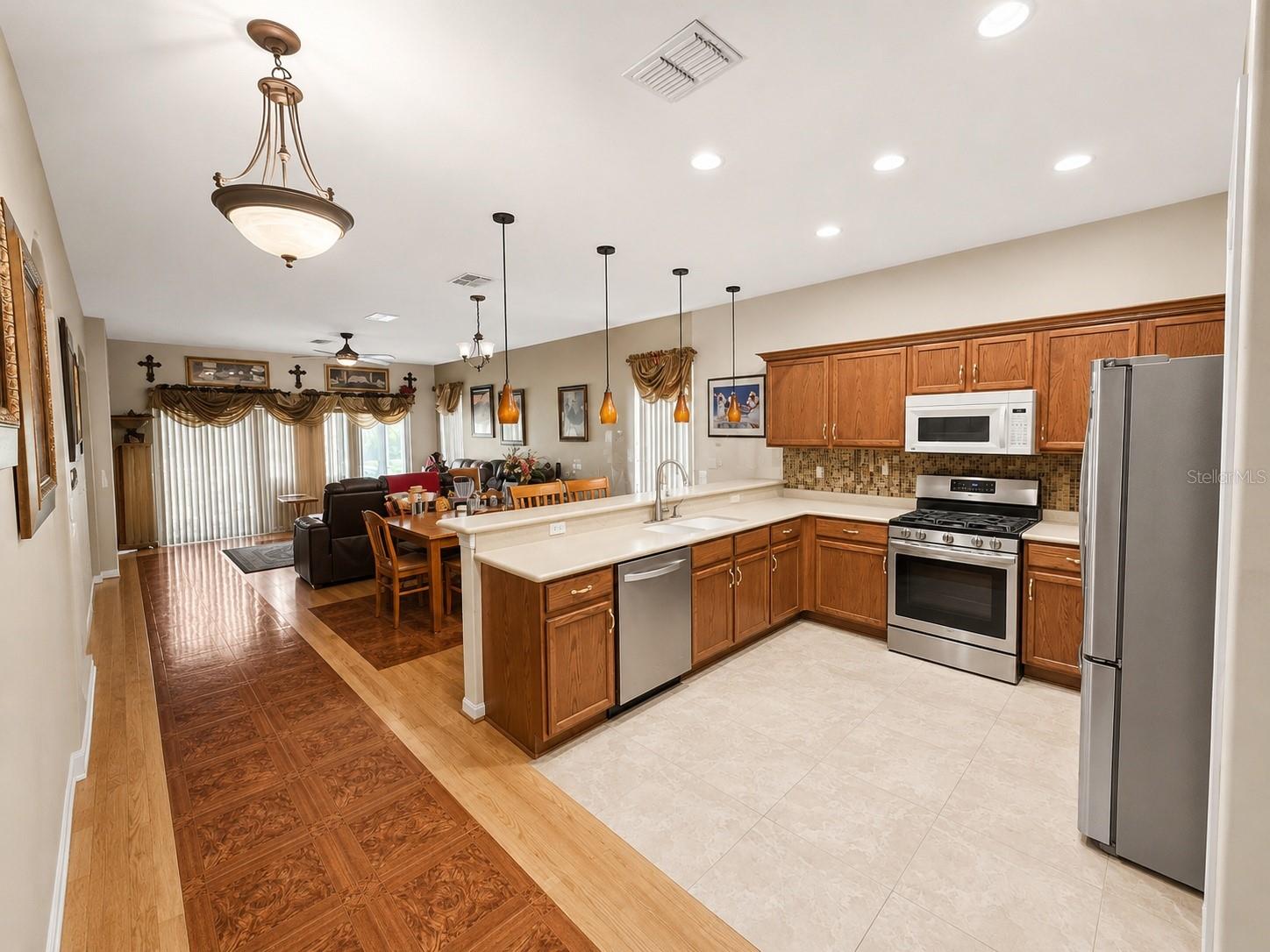 9305 MANDRAKE CT — photo 6