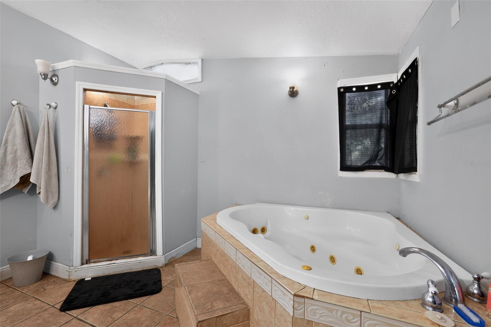 10109 MAIN ST — photo 24