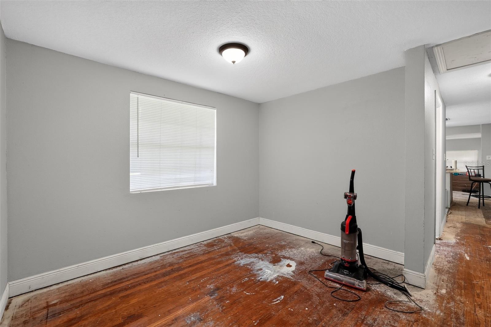 10109 MAIN ST — photo 15