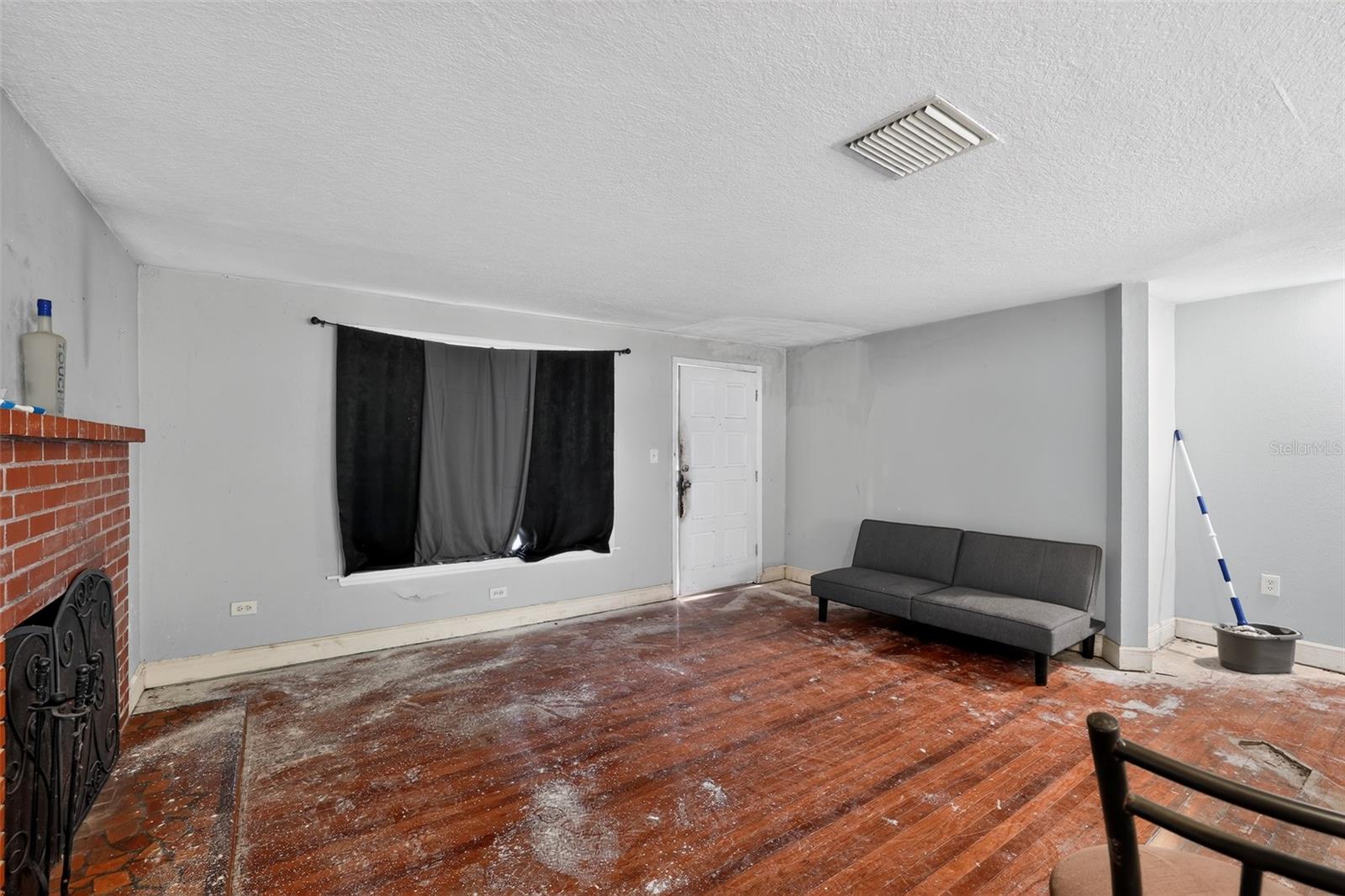 10109 MAIN ST — photo 4
