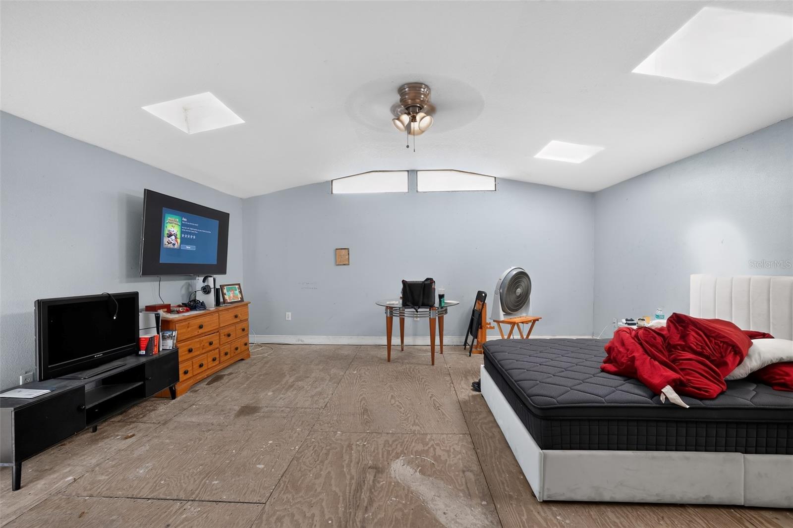 10109 MAIN ST — photo 14