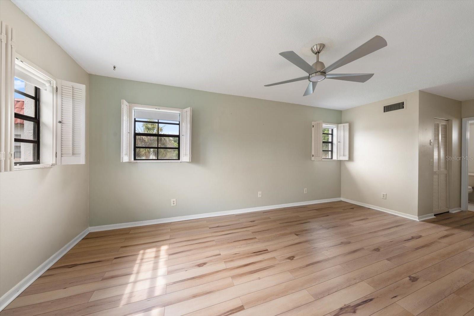 1750 BELLEAIR FOREST DR #B8 — photo 25