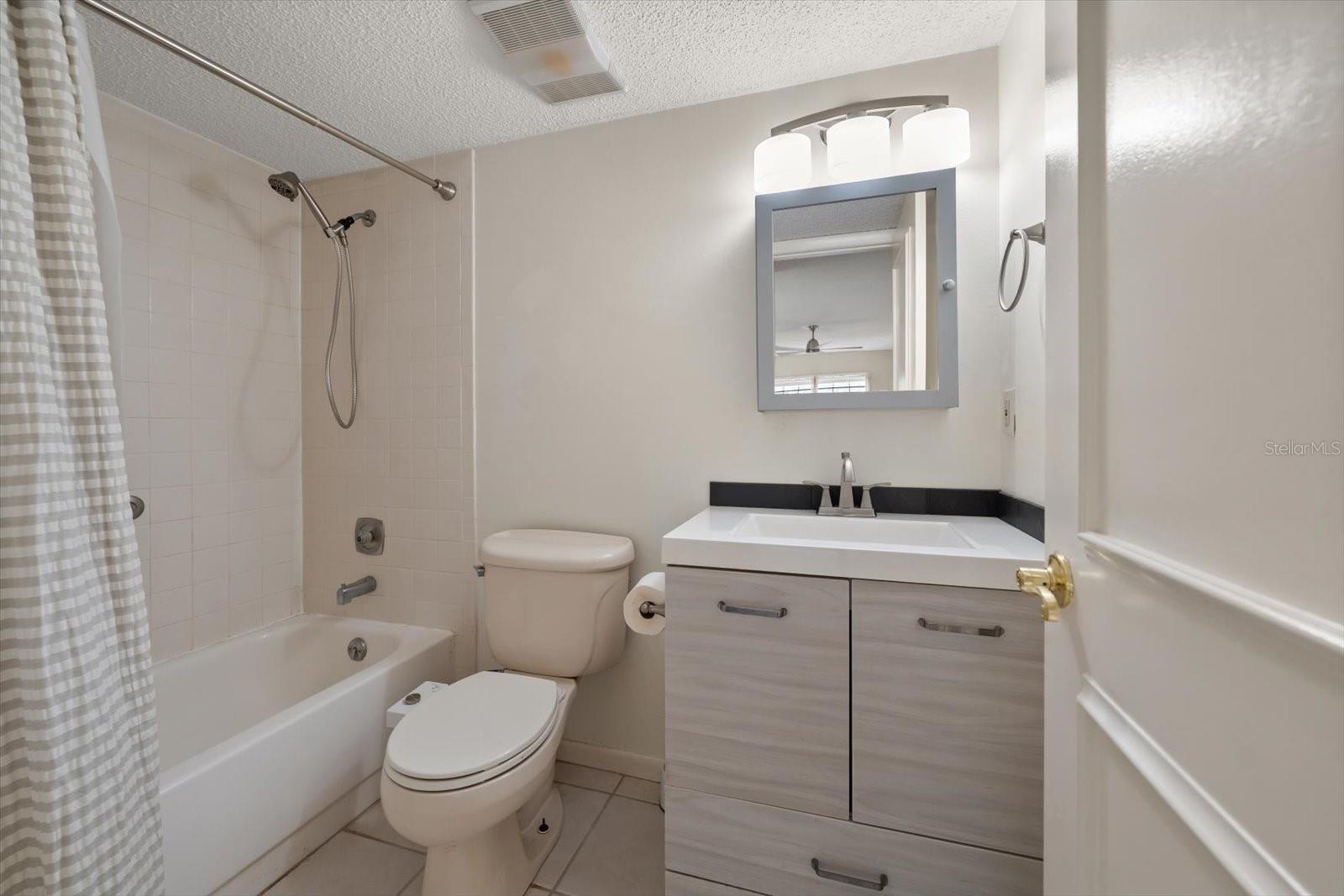 1750 BELLEAIR FOREST DR #B8 — photo 28
